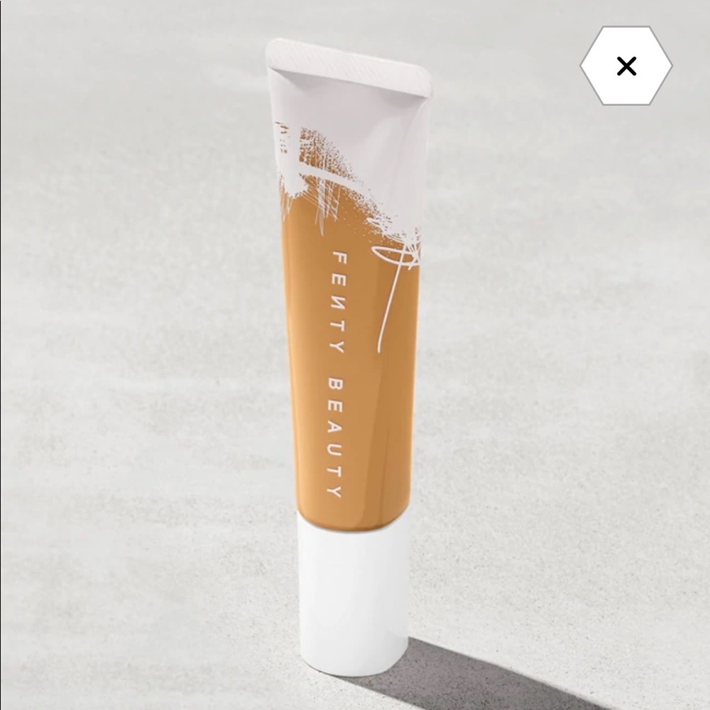 🌿Fenty Beauty PRO FILT'R HYDRATING LONGWEAR FOUNDATION / Shade: #250